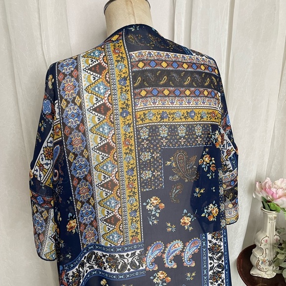 NAÏF Boho Style Women’s Open Front Blue Paisley Kimono Size Medium - Picture 10 of 14